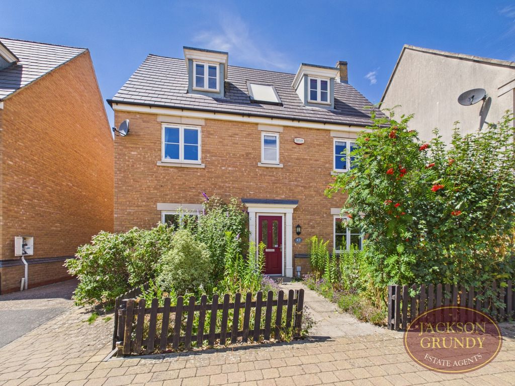 Property photo 1 of 23 Digby Close