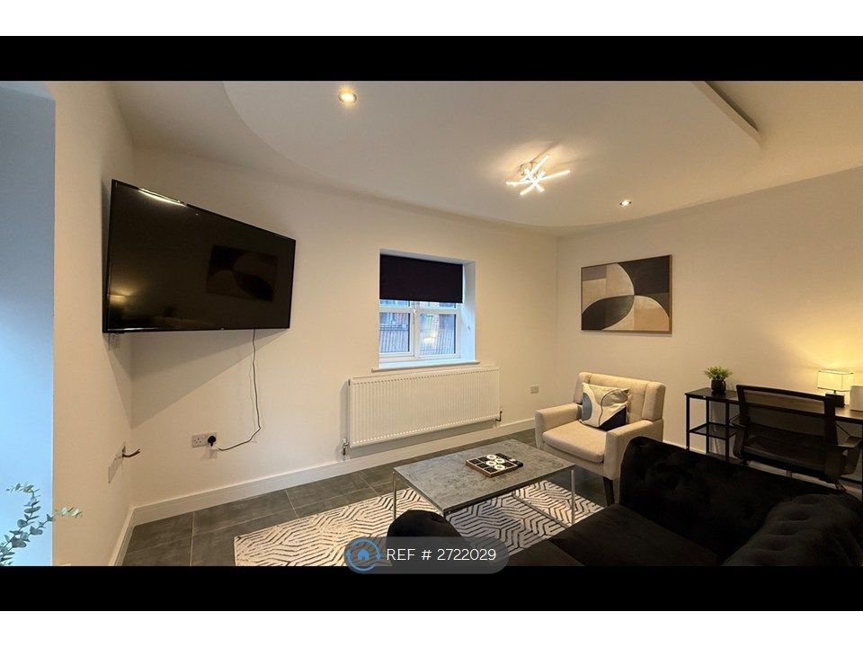 Property photo 3 of 18 Entertainment