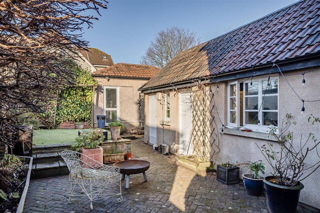 Property photo 3 of 21 Rear Garden