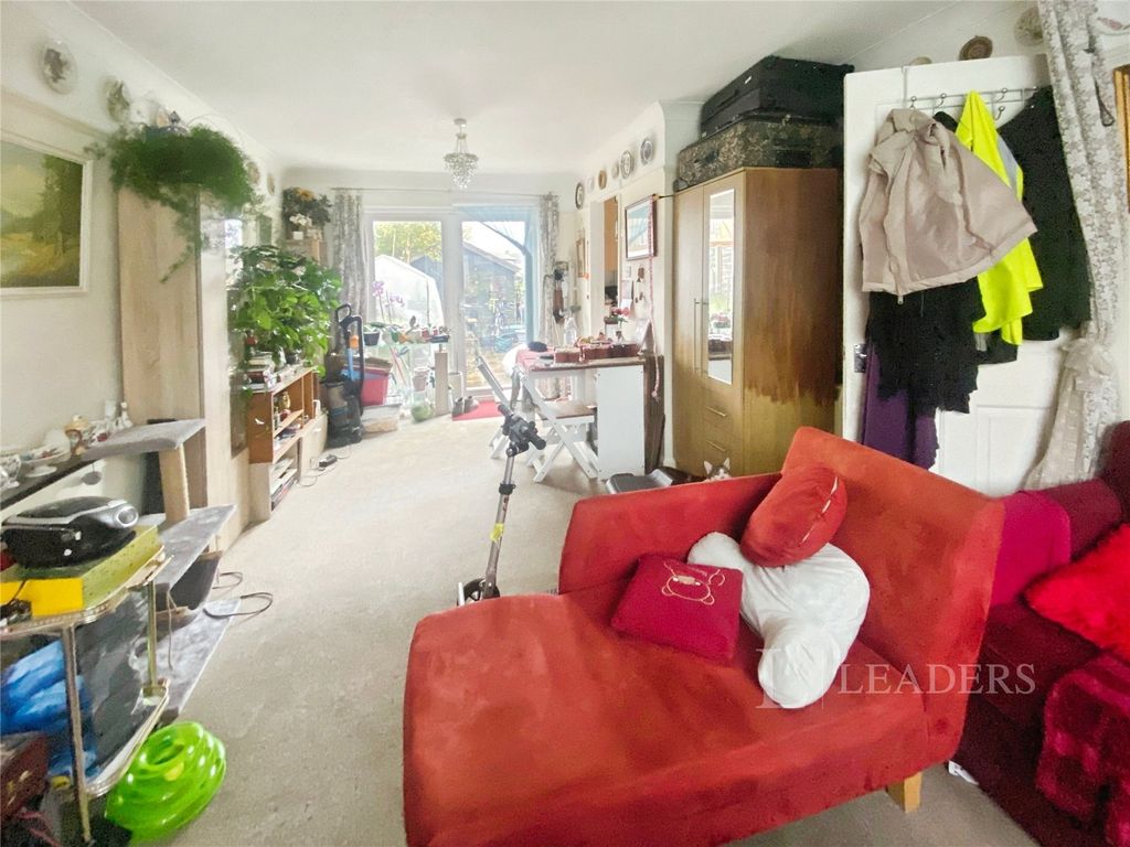 Property photo 3 of 10 Picture No. 09