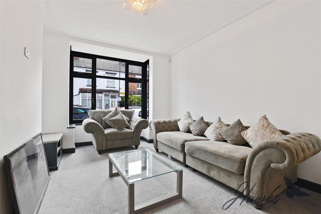 Property photo 1 of 10 3559d05A-152B-4012-B1d4-5F96Ddb4A7Edrhhbf - 12 Yor