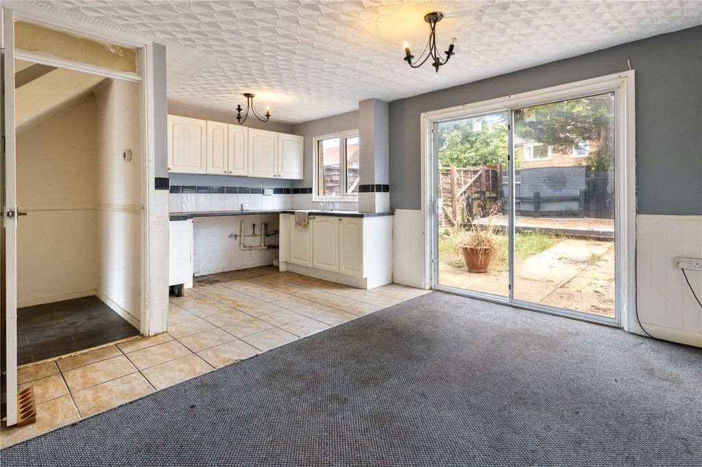 Property photo 3 of 12 Kitchen/Diner