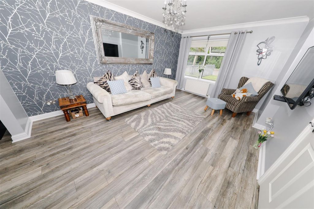 Property photo 3 of 24 c