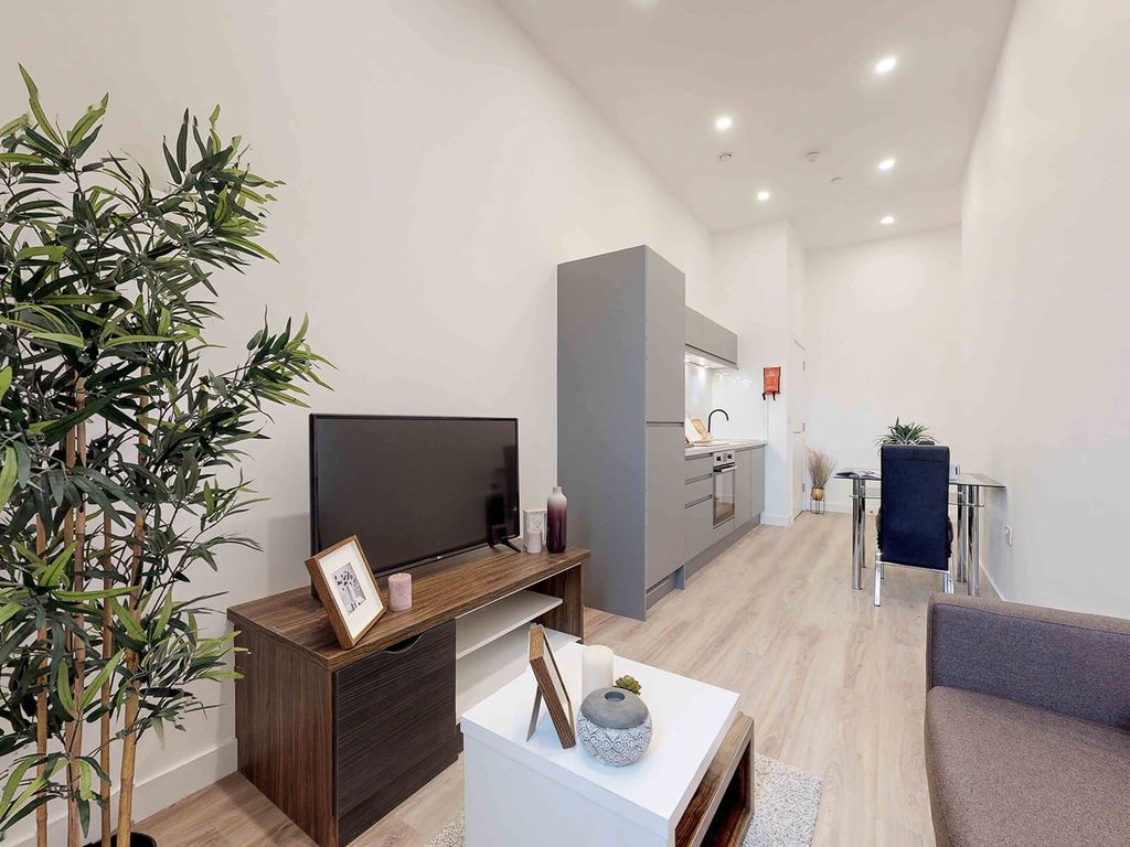 Property photo 1 of 18 Living Area