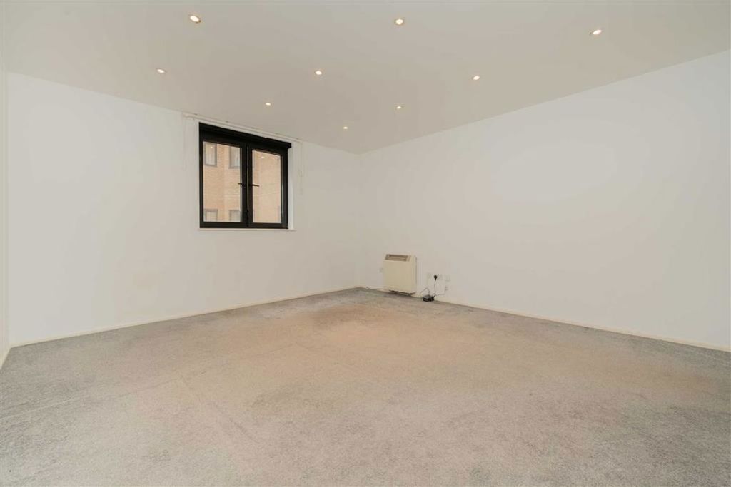 Property photo 2 of 4