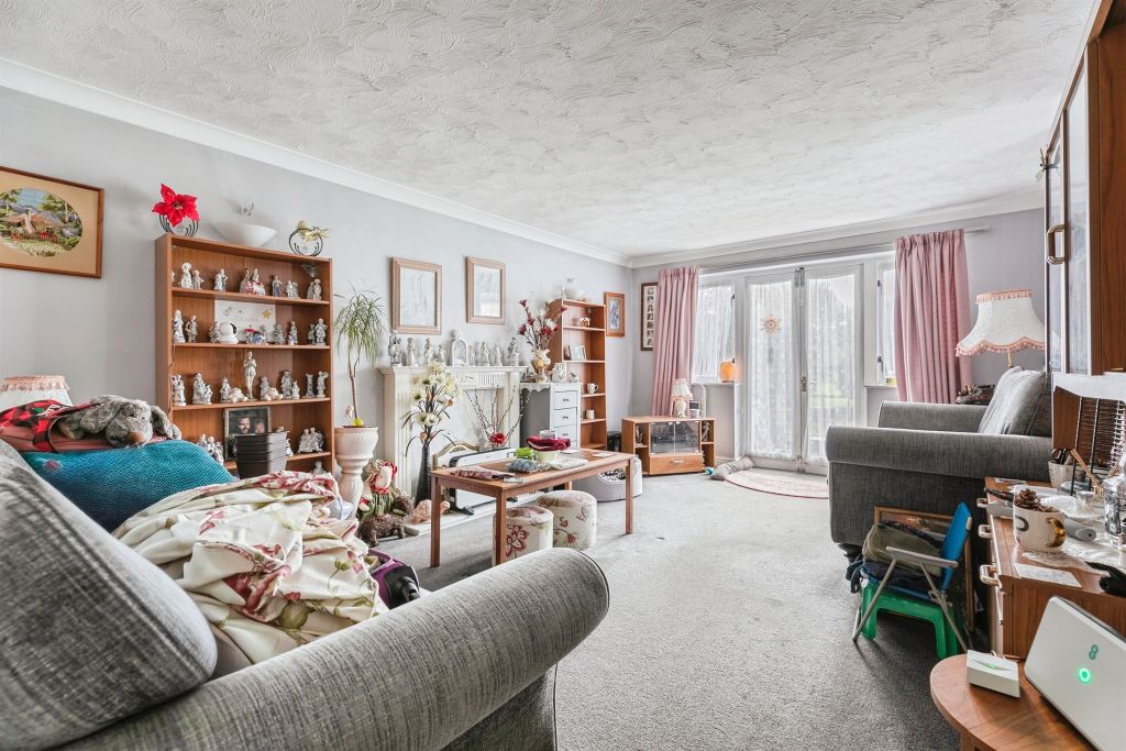 Property photo 3 of 8