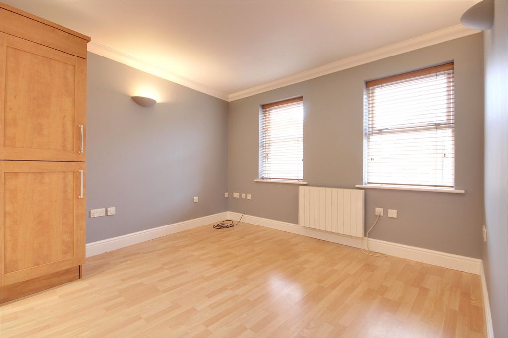 Property photo 3 of 7 Picture No. 04