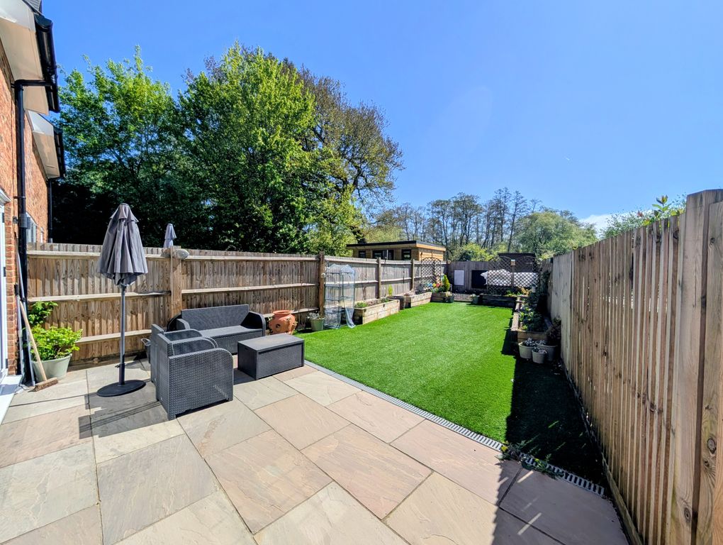 Property photo 2 of 9 2