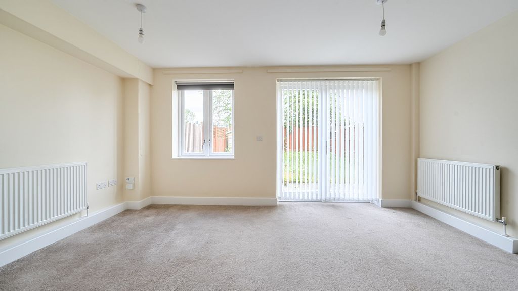 Property photo 3 of 22