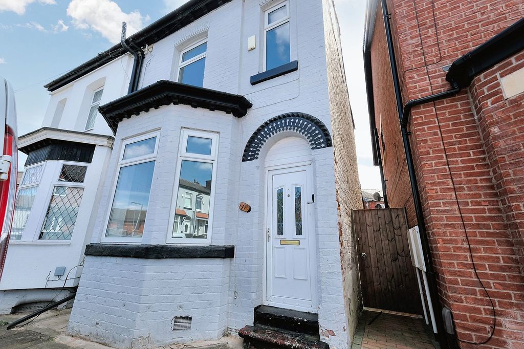 Property photo 3 of 11