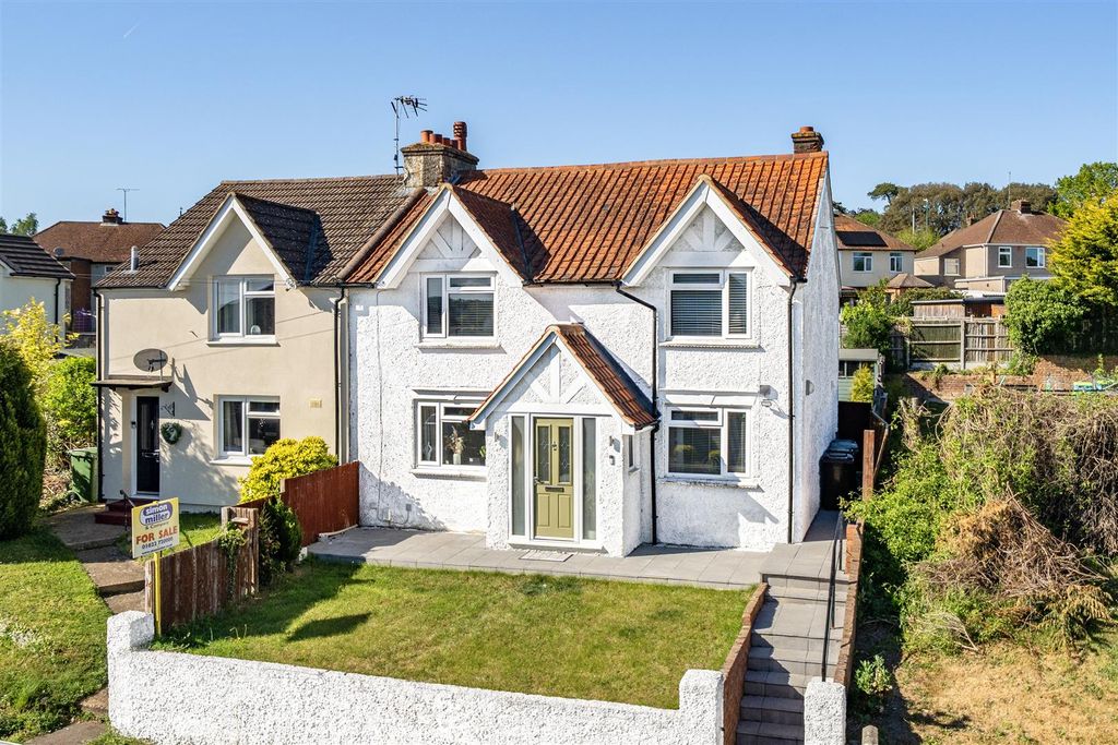 Property photo 1 of 19 3-69Fc496706Ea5-1-69F3Ffed509E4-1452521-1-69F3A151