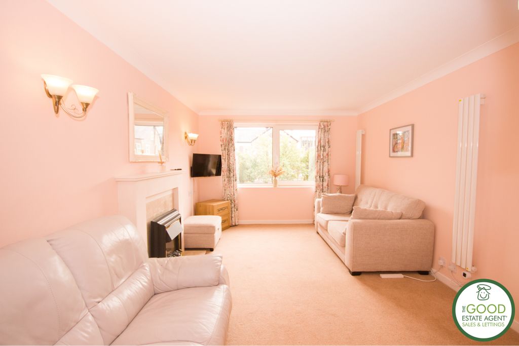 Property photo 3 of 14