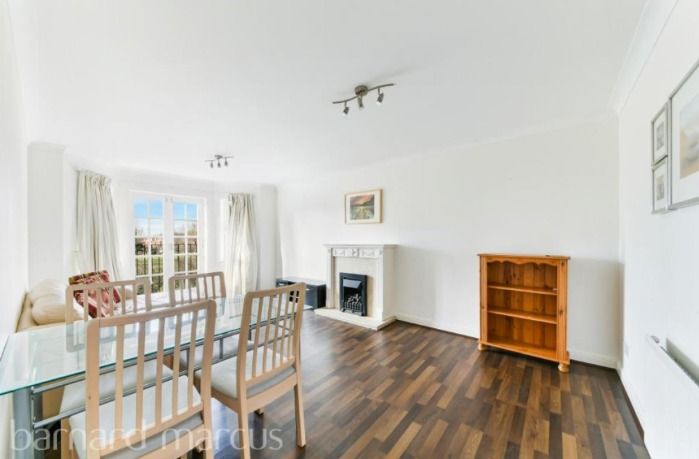 Property photo 1 of 9 Dining Room