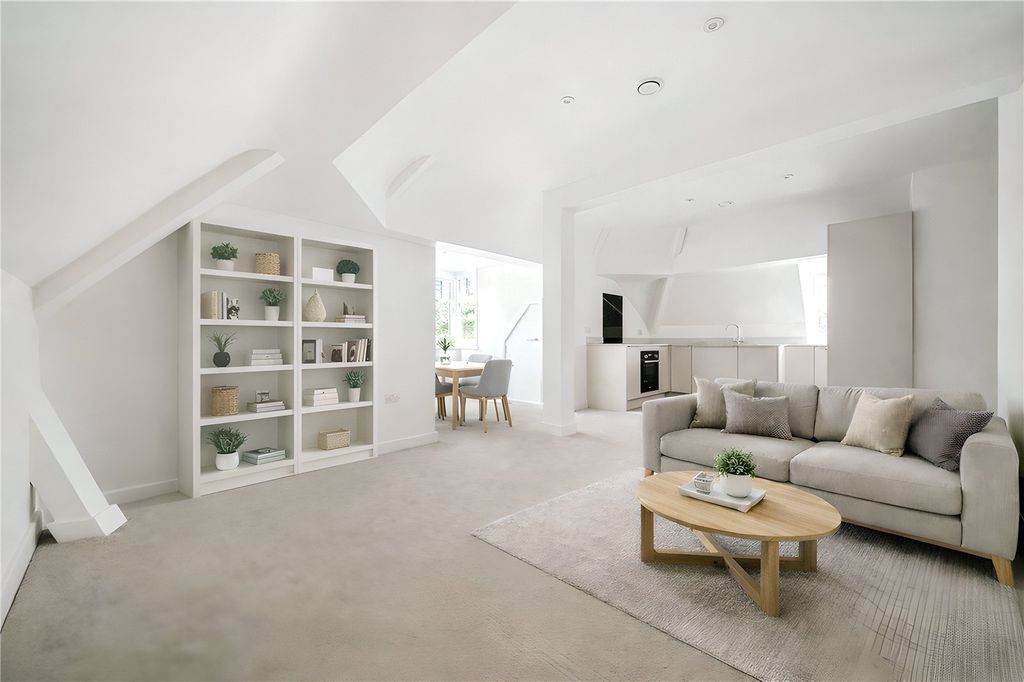 Property photo 3 of 10 Picture No. 21