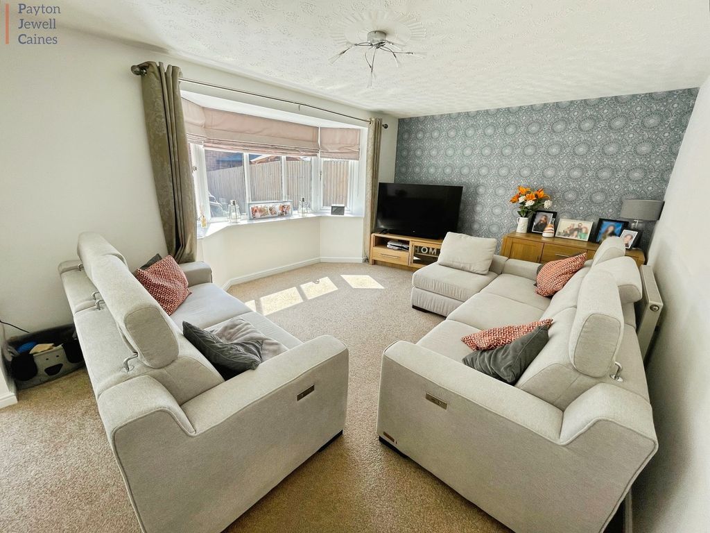 Property photo 2 of 17 Not Specified