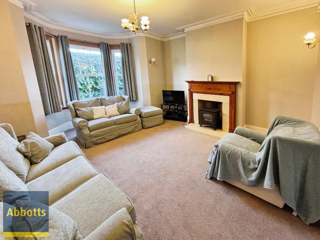 Property photo 3 of 12