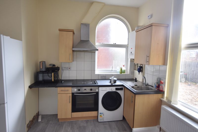 Property photo 3 of 7 Photo 4