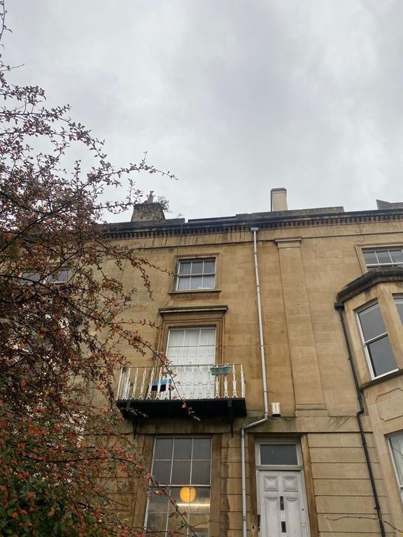 Property photo 2 of 10 Stunning Period Townhouse With Charming Balcony...