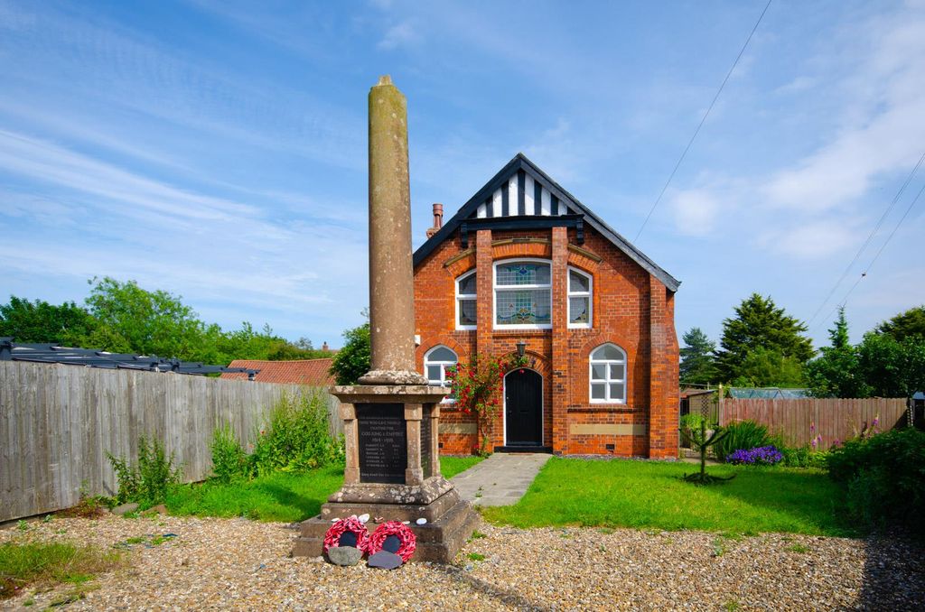 Property photo 1 of 42