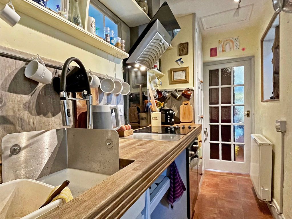 Property photo 2 of 13 Galley Kitchen