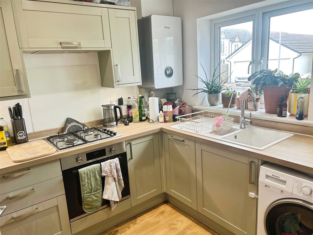 Property photo 2 of 12 Picture No. 13