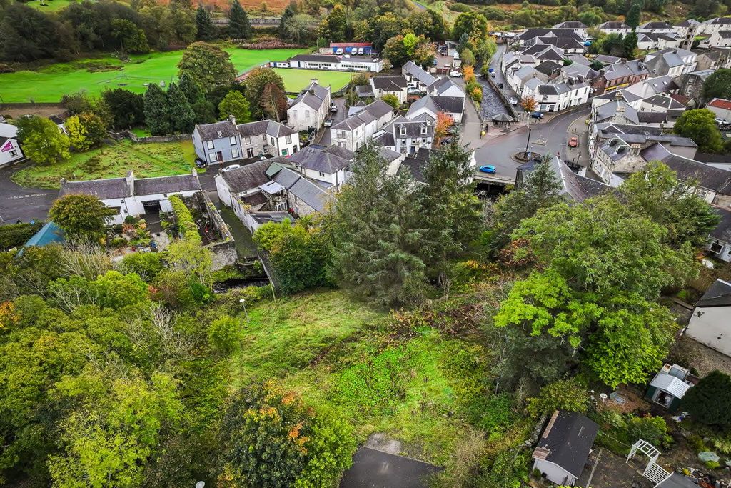 Property photo 3 of 9