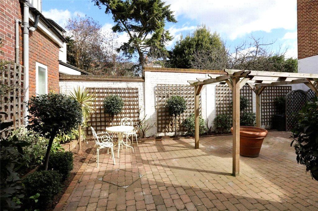 Property photo 2 of 9 Picture No. 17