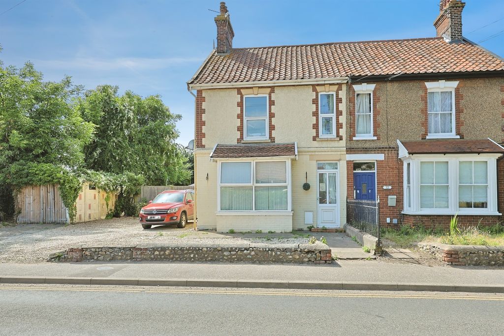 Property photo 2 of 13