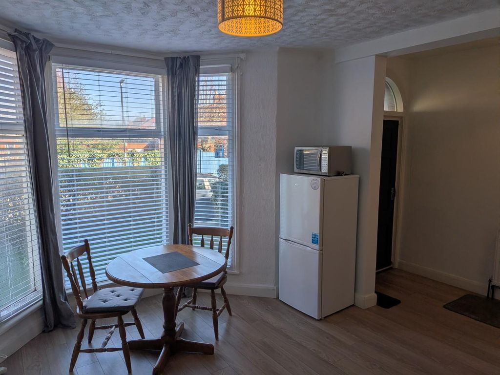 Property photo 2 of 8 37849.Jpg