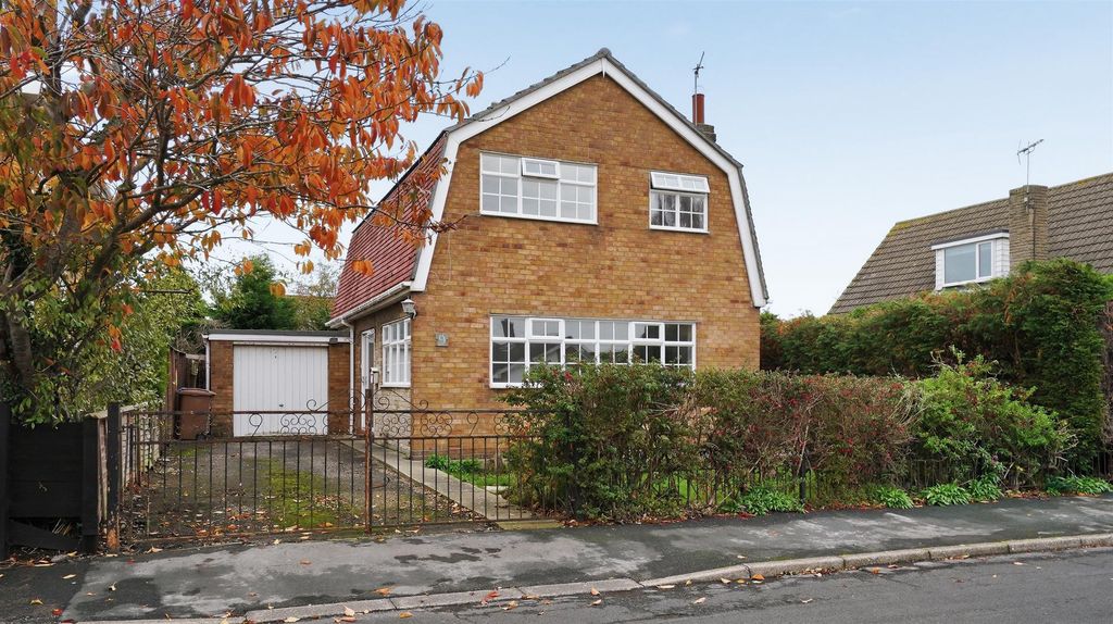 Property photo 1 of 14