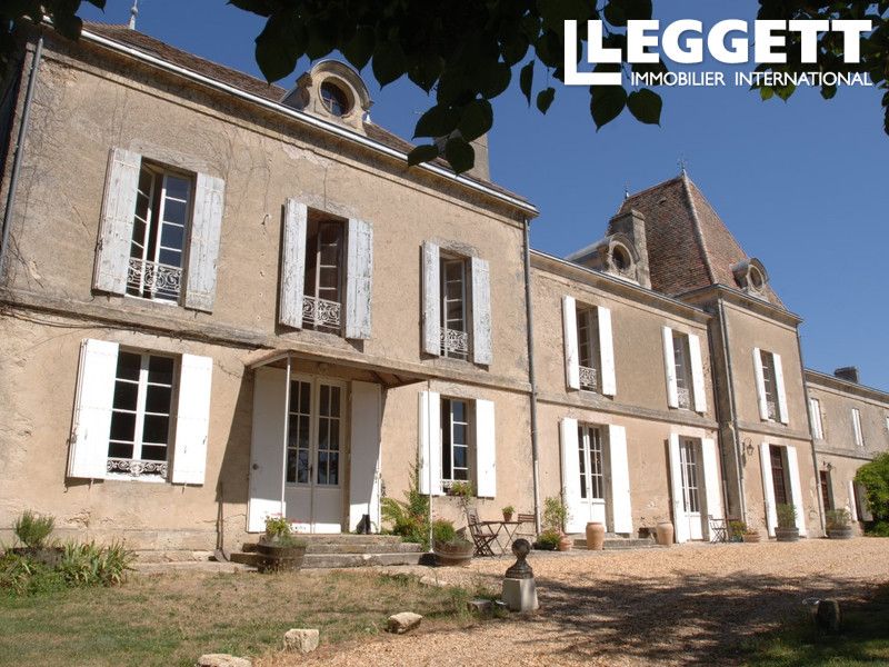 Property photo 1 of 10