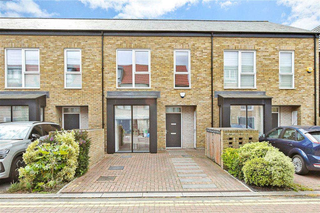 Property photo 1 of 10 External (Web)