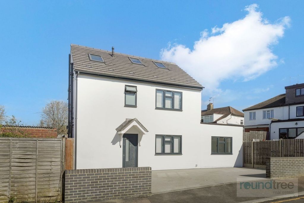 Property photo 1 of 17 (Main)