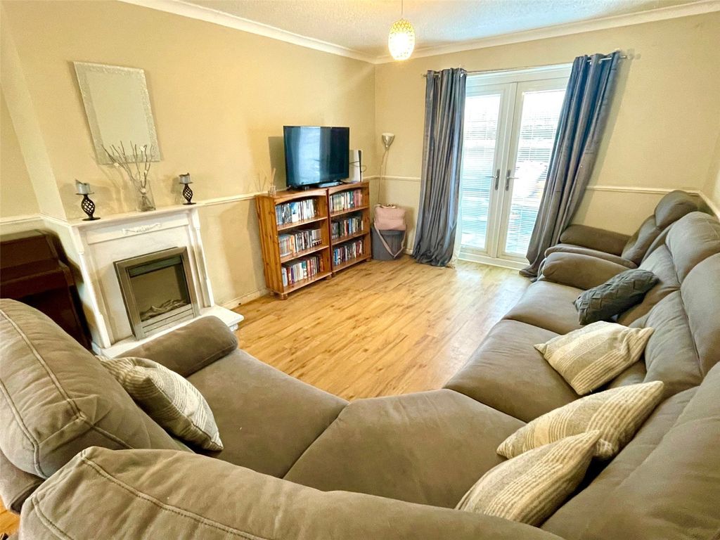 Property photo 2 of 16 Lounge Diner