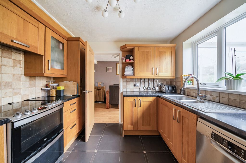 Property photo 3 of 27 1240668 (5).Jpg