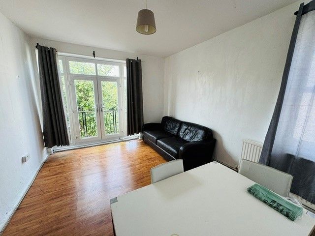 Property photo 3 of 10 Photo 8
