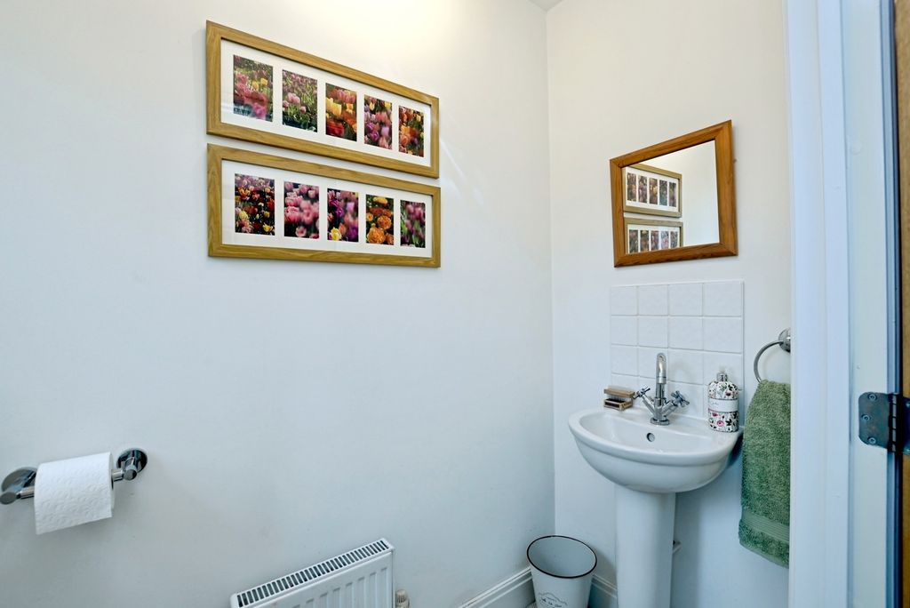 Property photo 2 of 38 Pbox-Img.Jpg