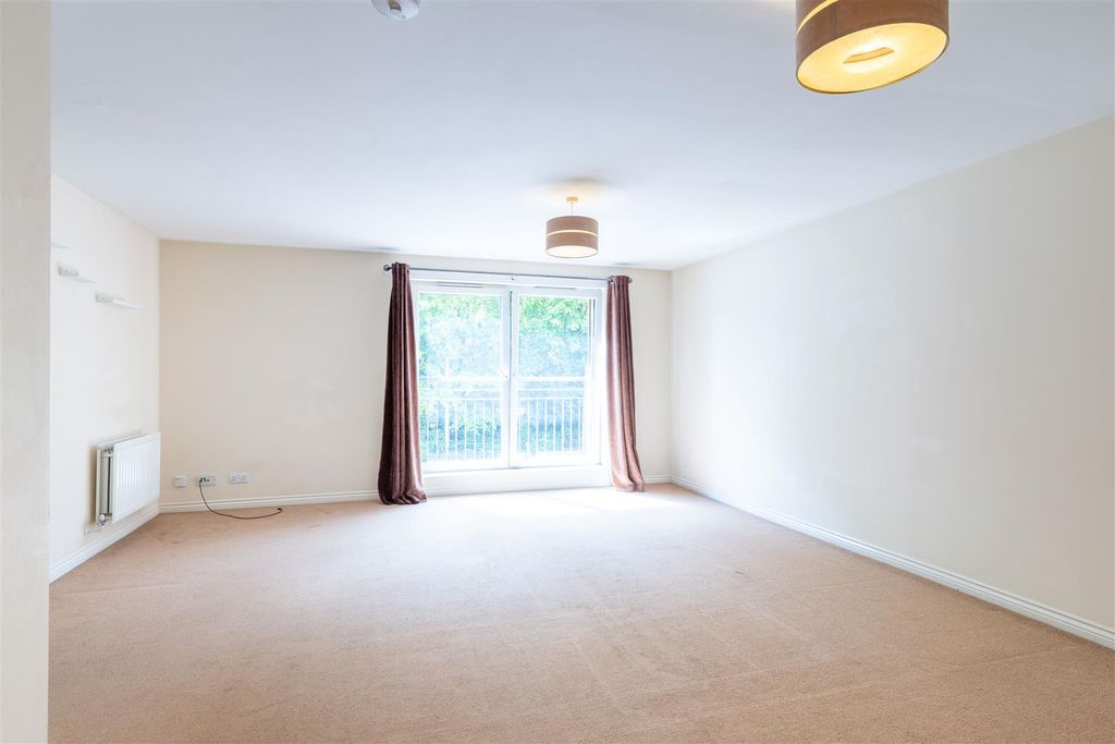Property photo 2 of 14 S2.Jpg