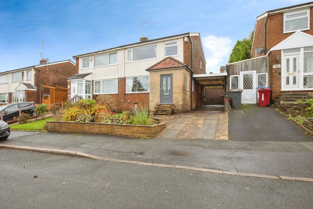 Property photo 1 of 16 External