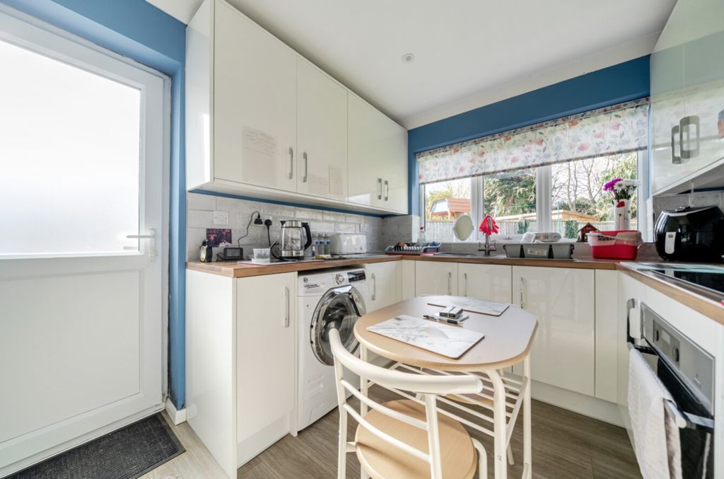 Property photo 2 of 14 1434039-2-69c3Cfd9c28Ad