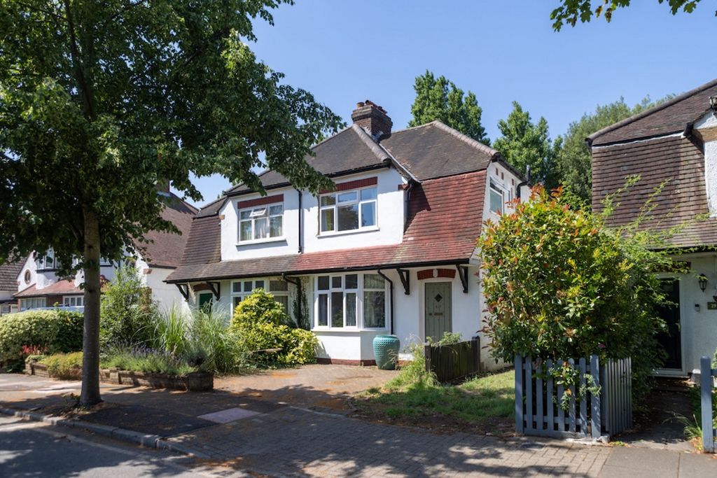 Property photo 1 of 38