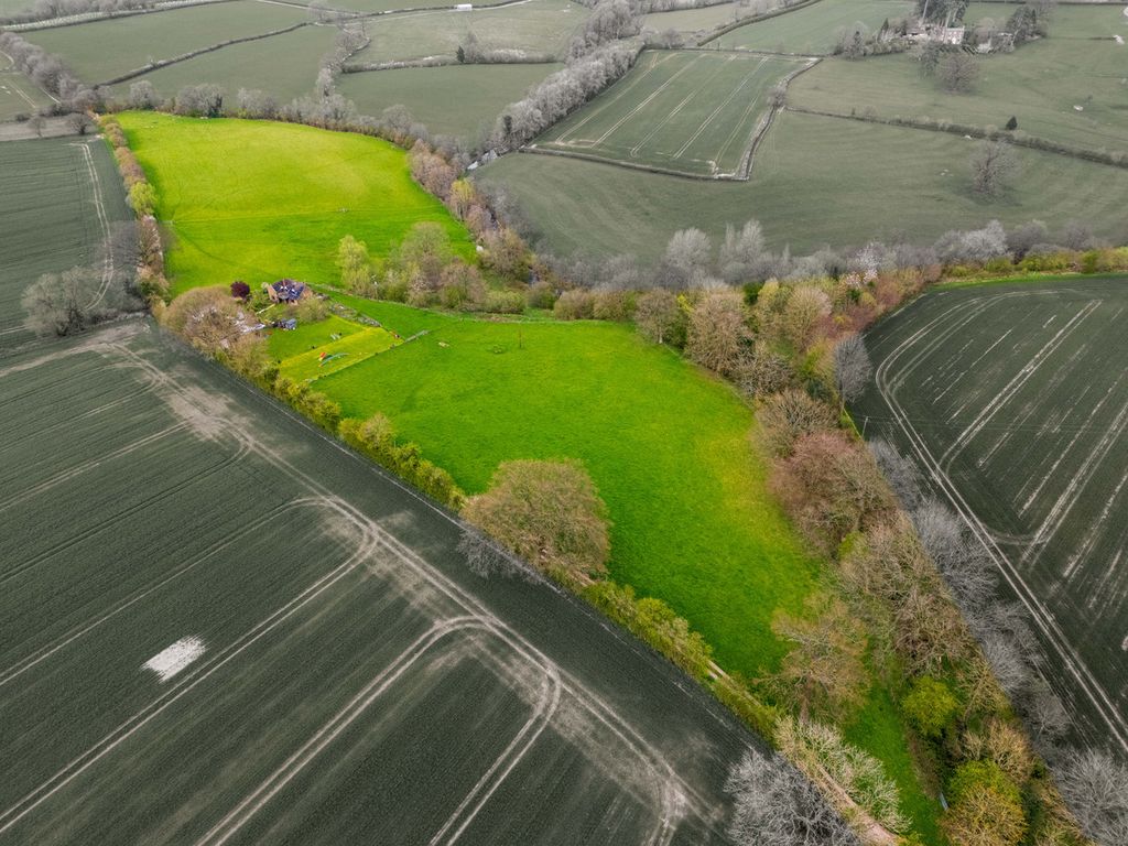 Property photo 2 of 30