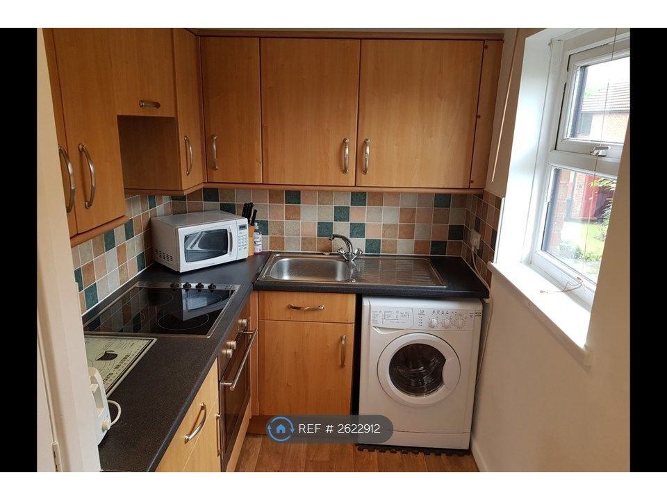 Property photo 2 of 12