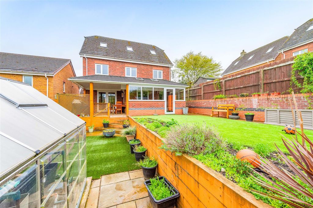 Additional image 4 of 5 bed detached house for saleCae Onan, Morda, Oswestry SY10