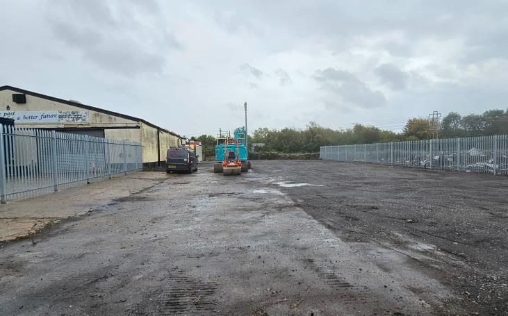 Property photo 1 of 2 Photo 4