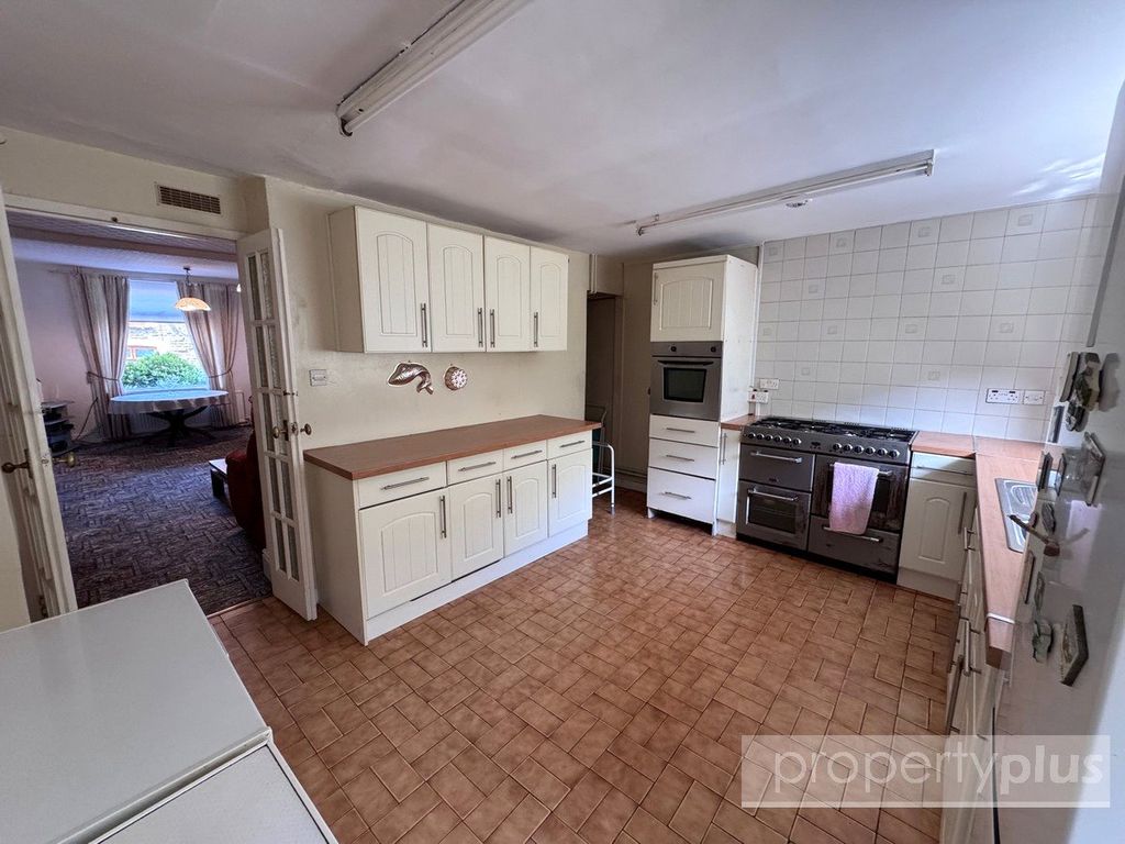 Property photo 2 of 9 Picture No. 08
