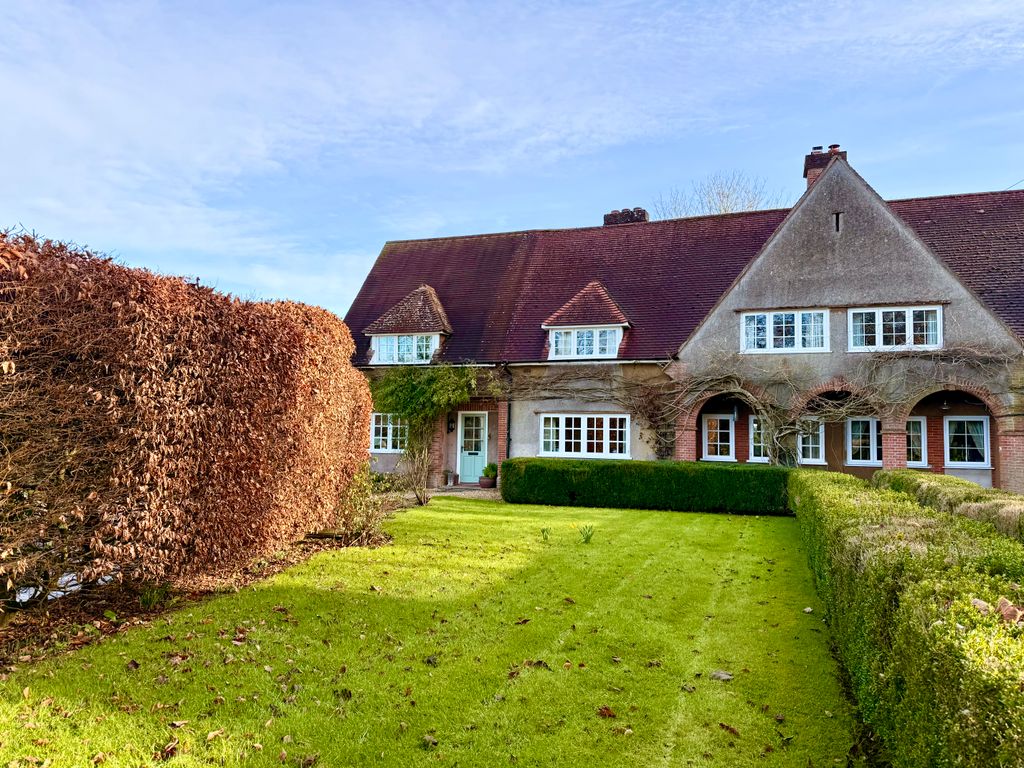 Property photo 1 of 18 Front View