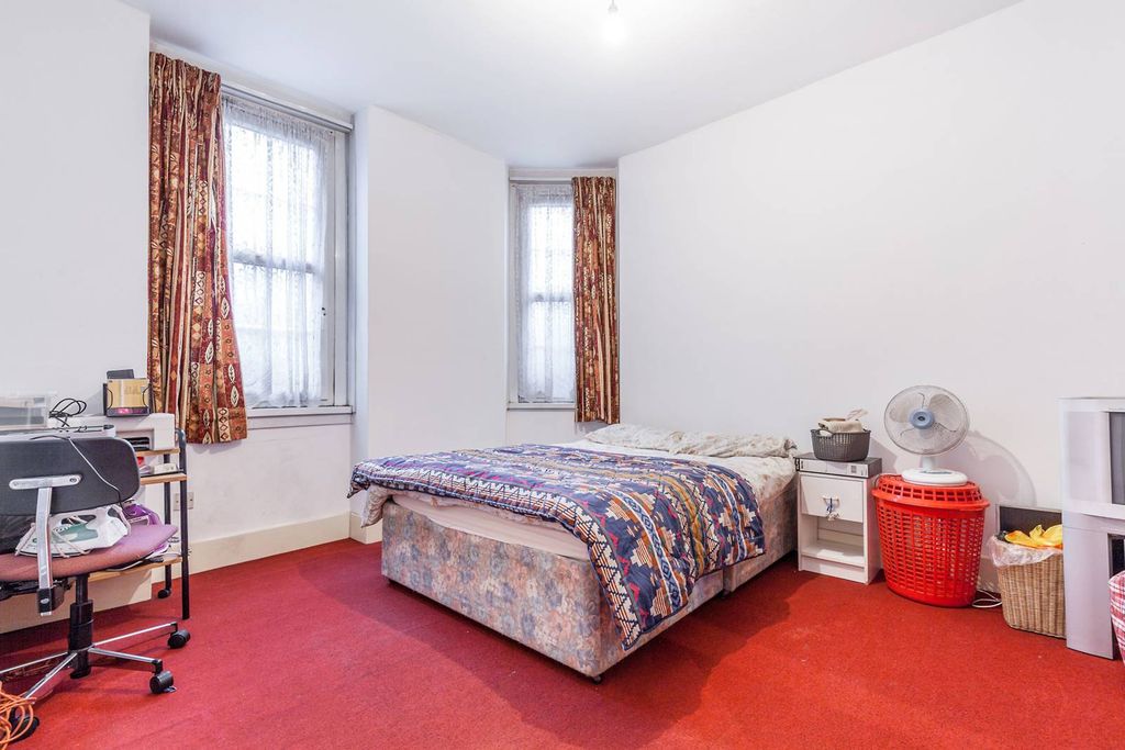Property photo 3 of 9