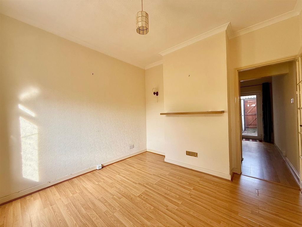 Property photo 3 of 9 Sitting Room