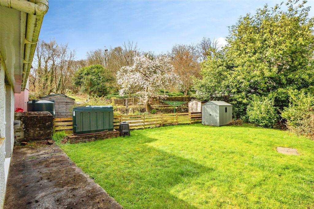 Property photo 2 of 14 Picture No. 02